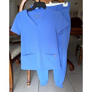 COPY - FIGS Women's Ceil Blue Scrub Top (XXS) and Jogger Pants (XSP)